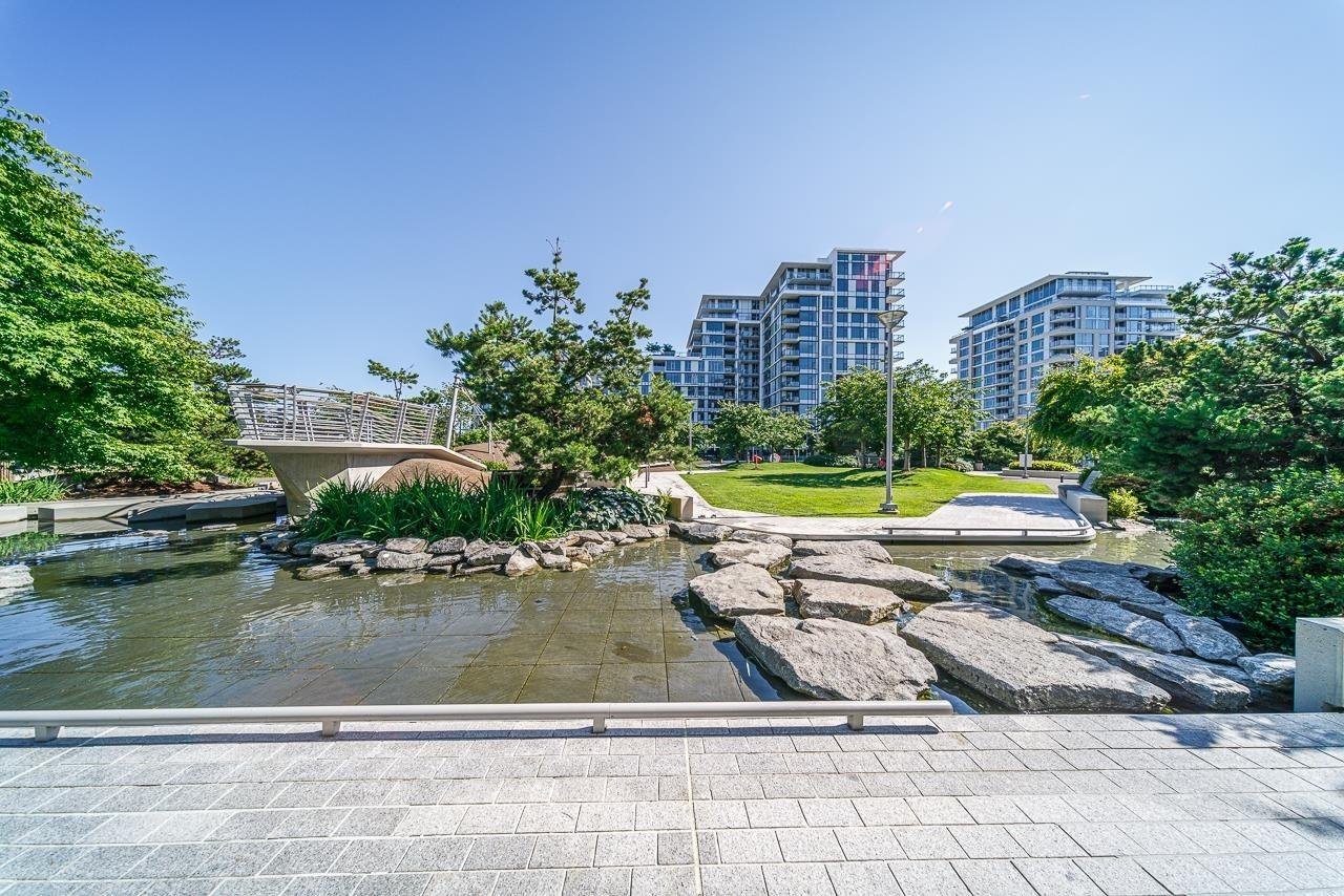 1102-3300 Ketcheson Rd