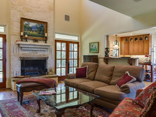 221 Upper Cibolo Creek Rd