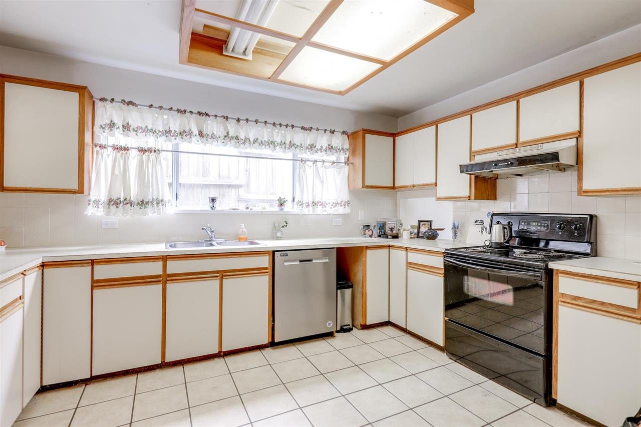 2497 Panorama Dr