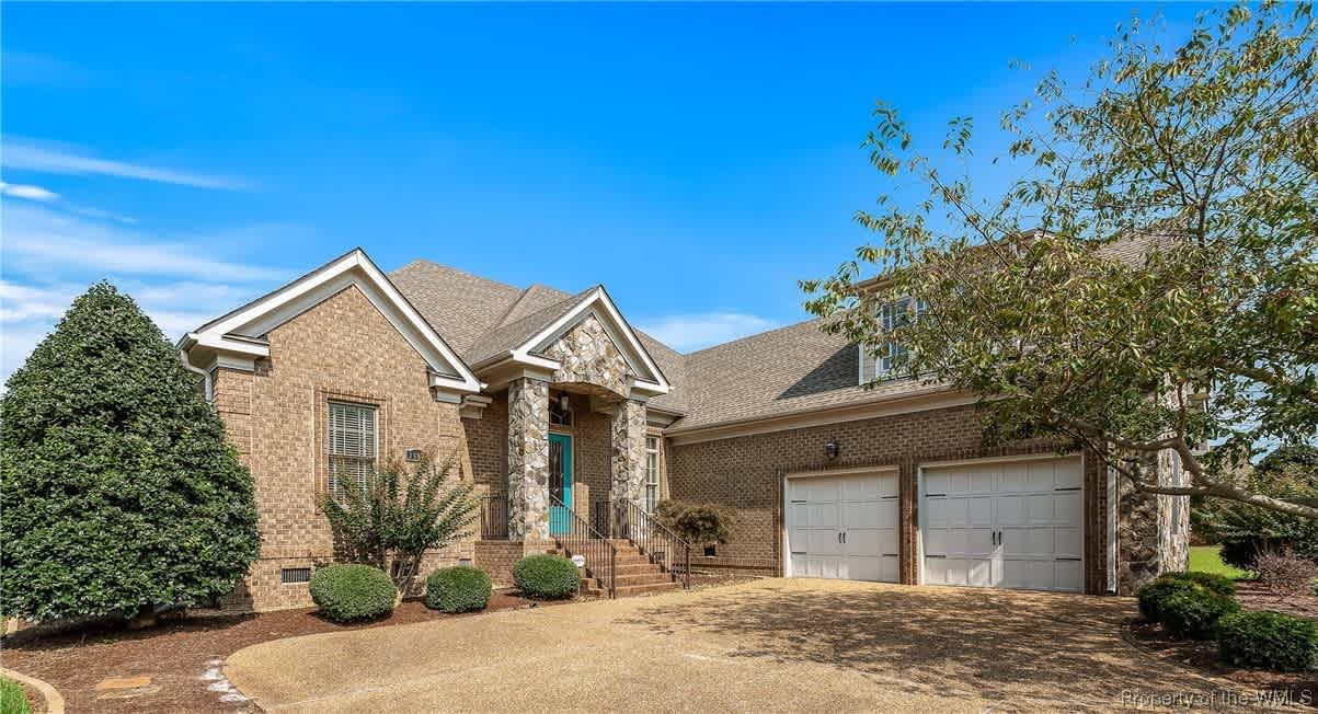 3107 Summerhouse Dr