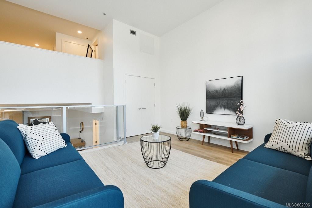 103-9775 Fourth St, Sidney