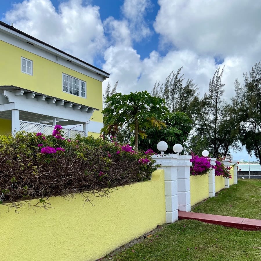 Bayshore Close