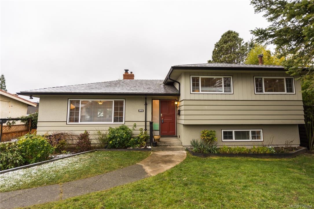 3910 Ansell Rd, Saanich