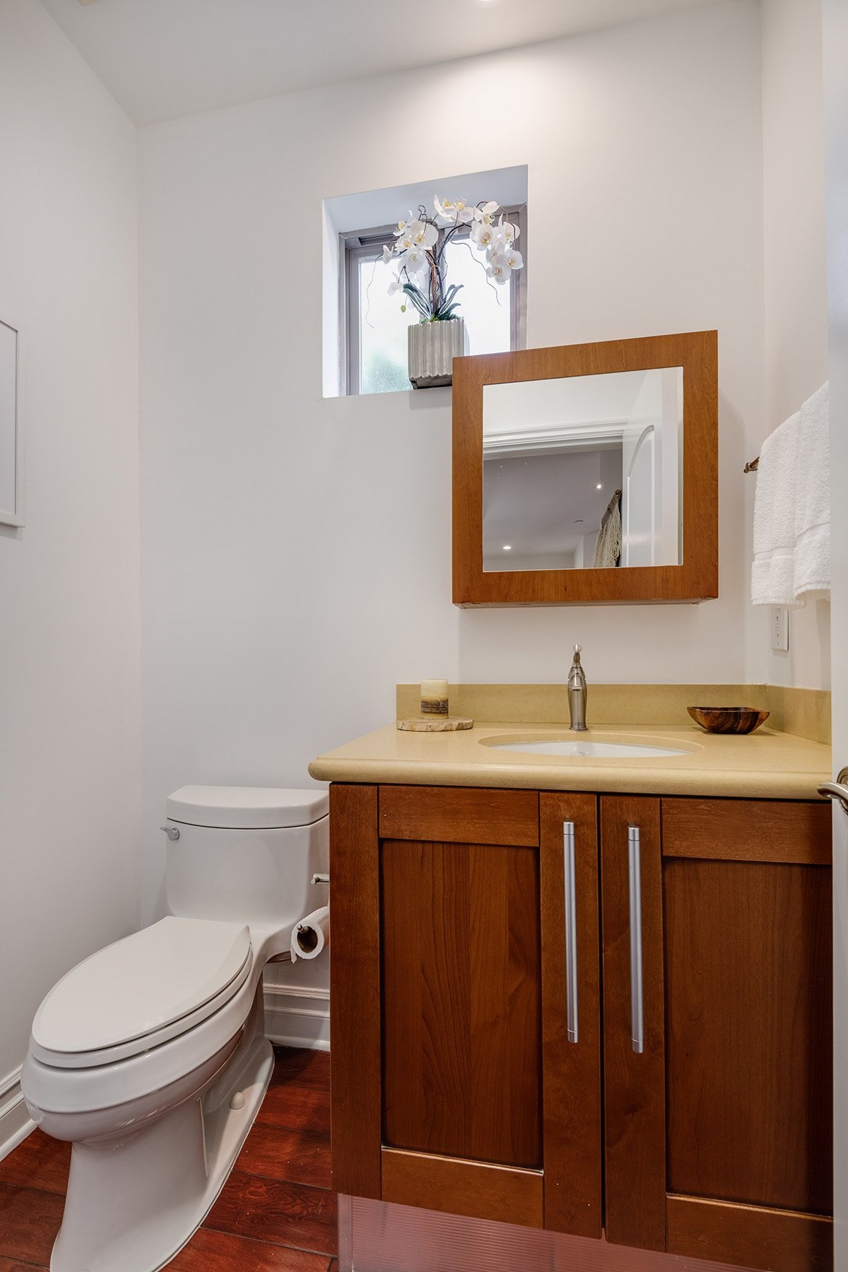 841 Westmount Dr, #106