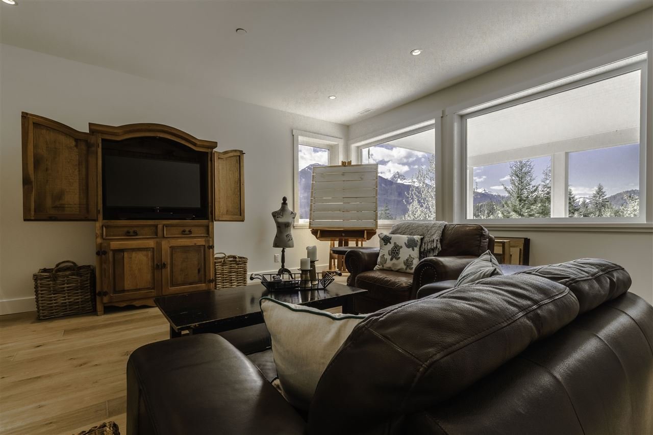 40883 The Crescent Cres