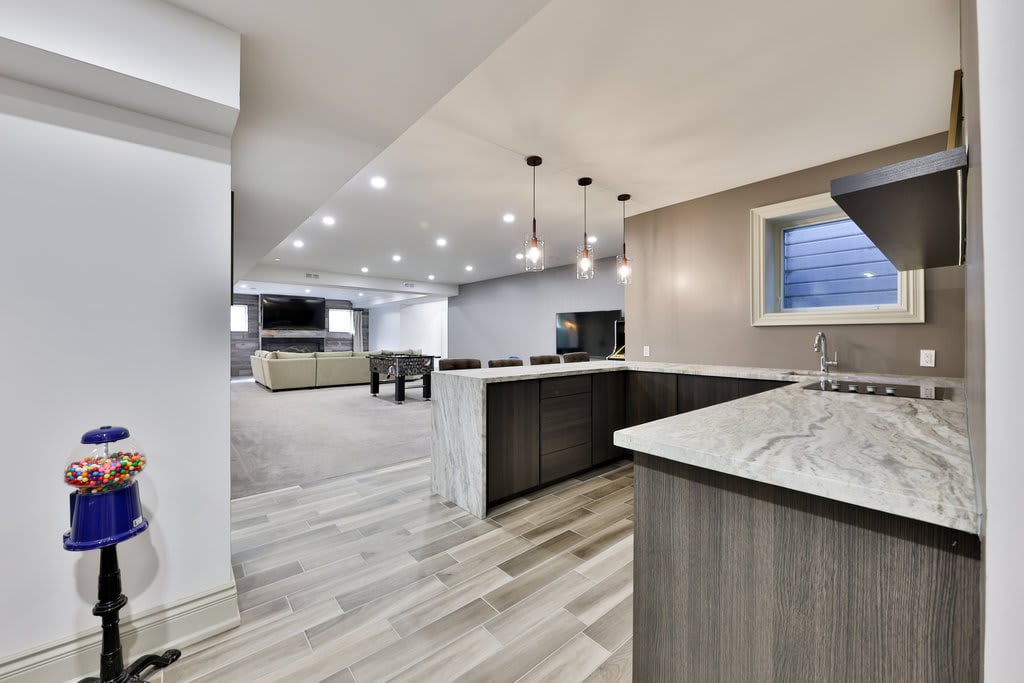 2015 Elmhurst Avenue, Oakville