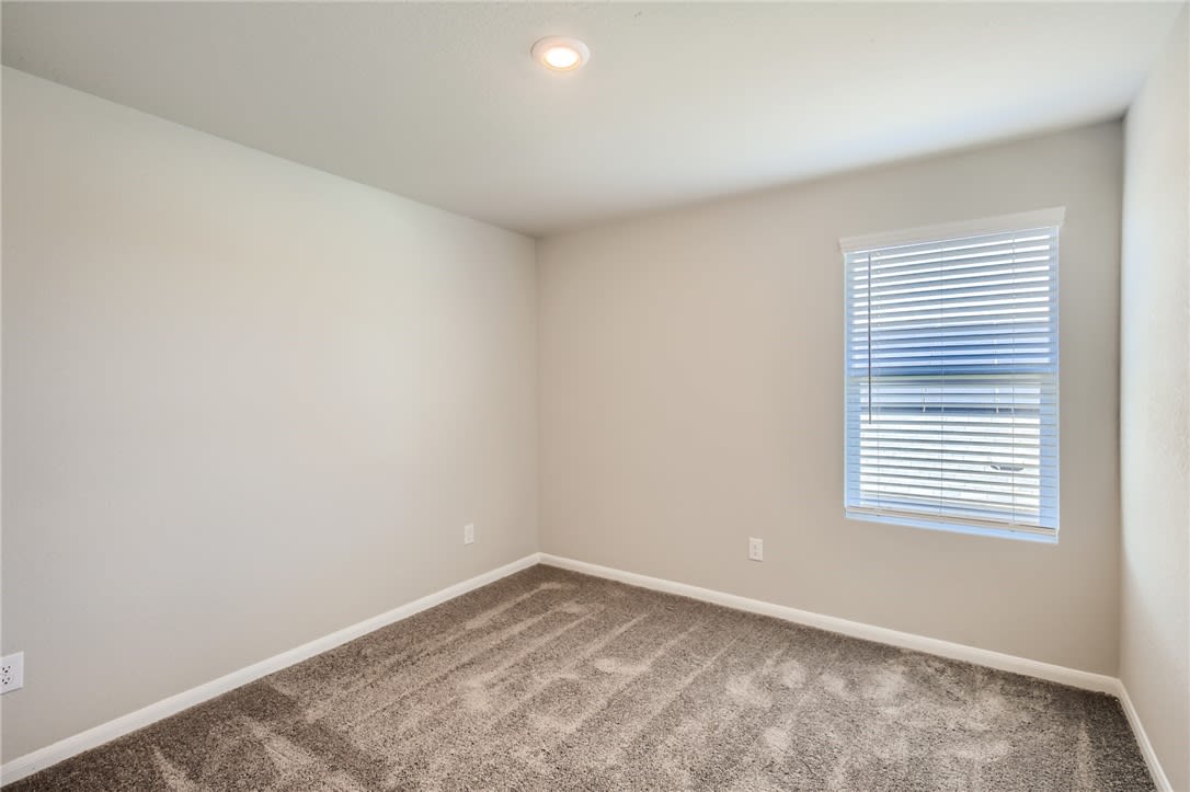 2478 Moselle Ln