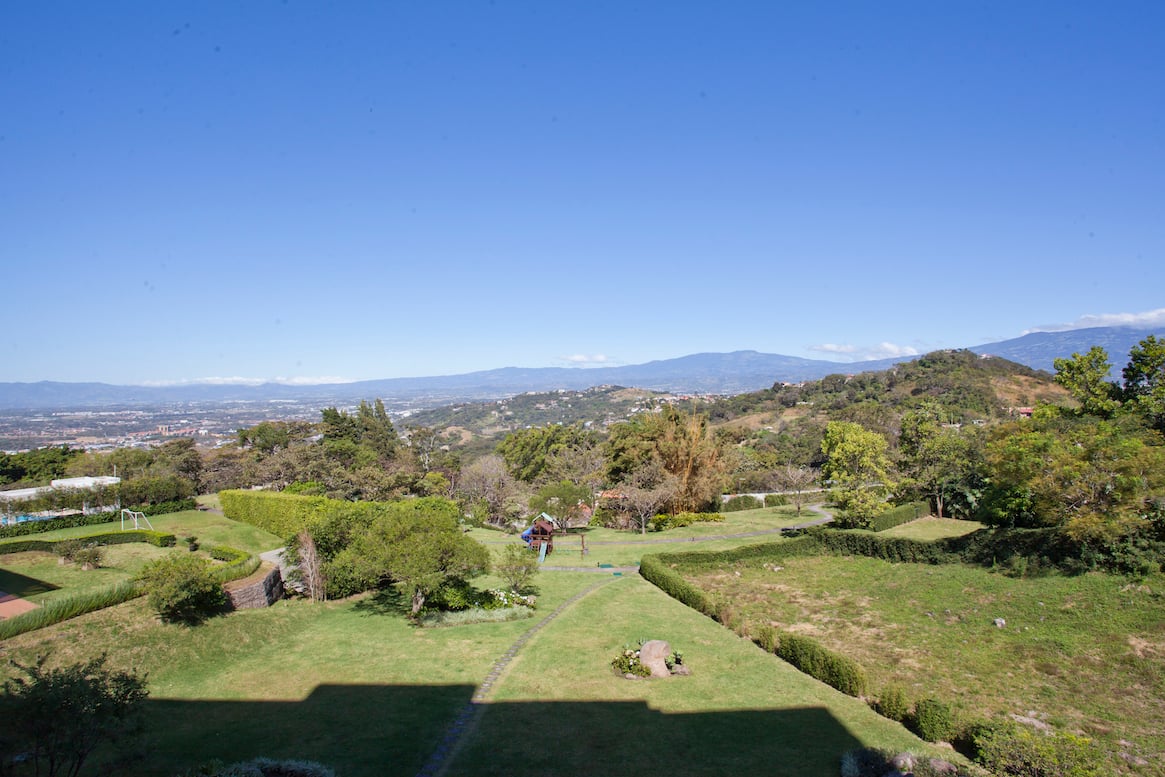 Panoramic View Marble Condo, Santa Ana, San Jose