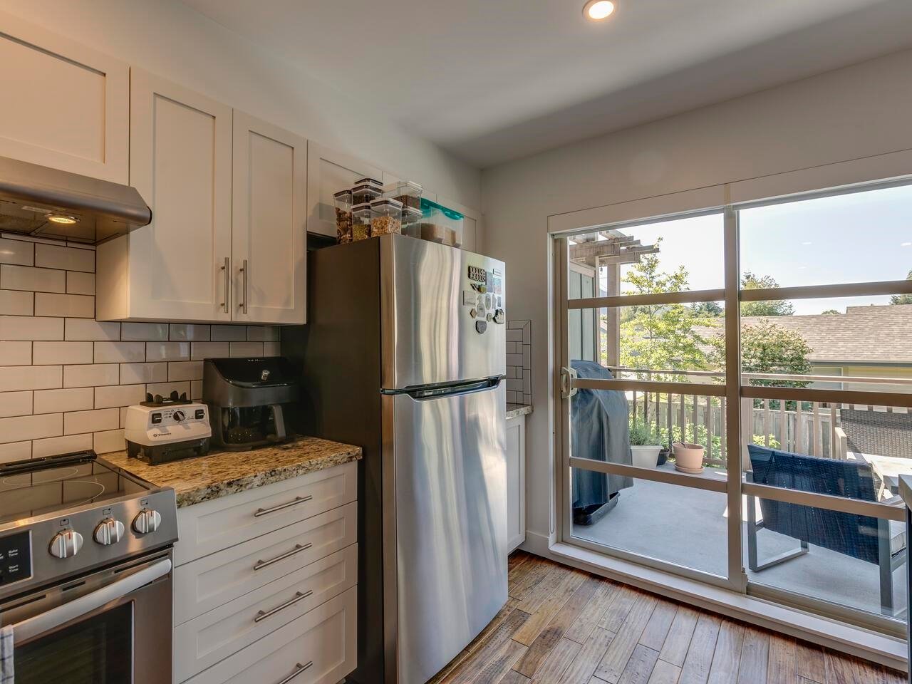 1196 Village Green Wy