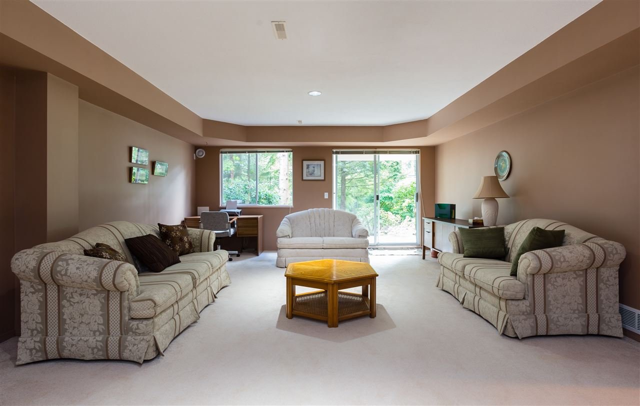 151-101 Parkside Dr