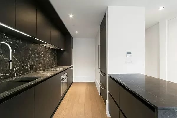 60 South 8th Street Unit: 903