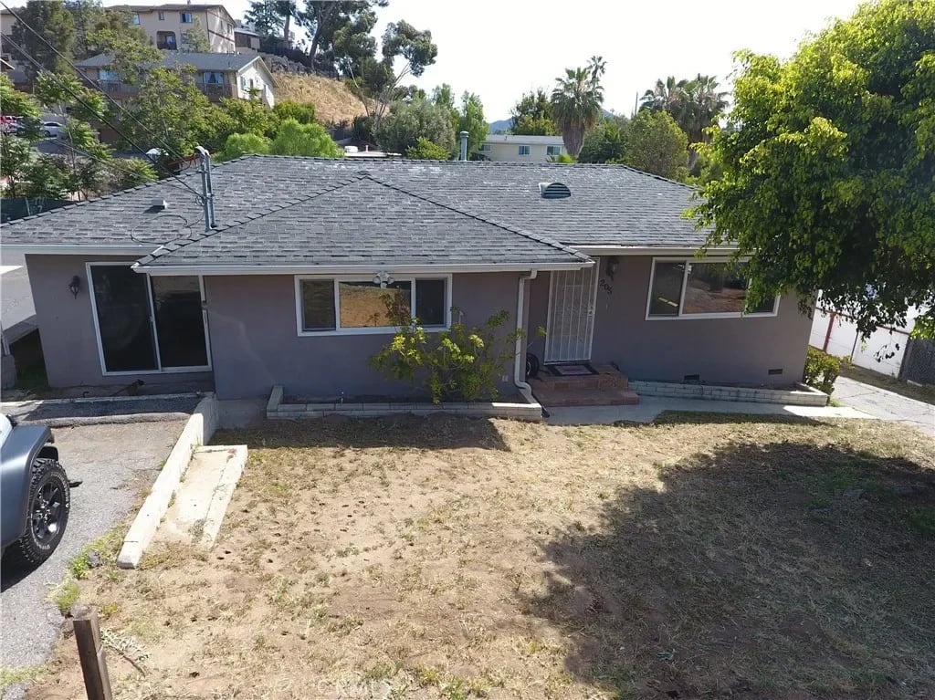 205 Ardys Pl