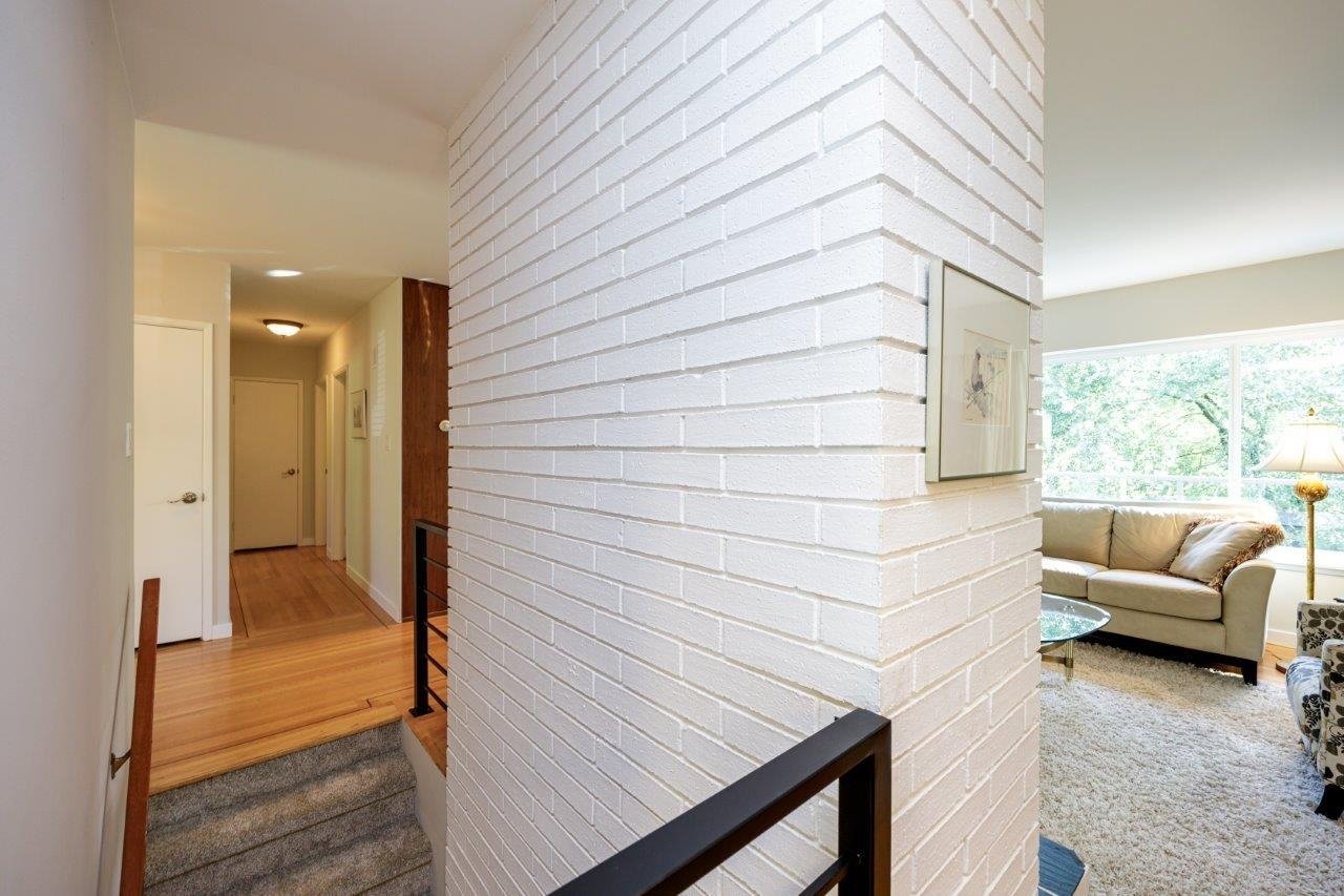 2118 Greylynn Cres