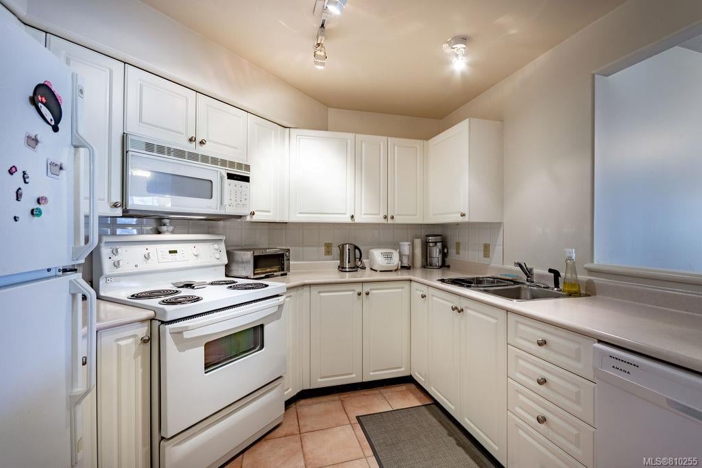 312-29 Songhees Rd
