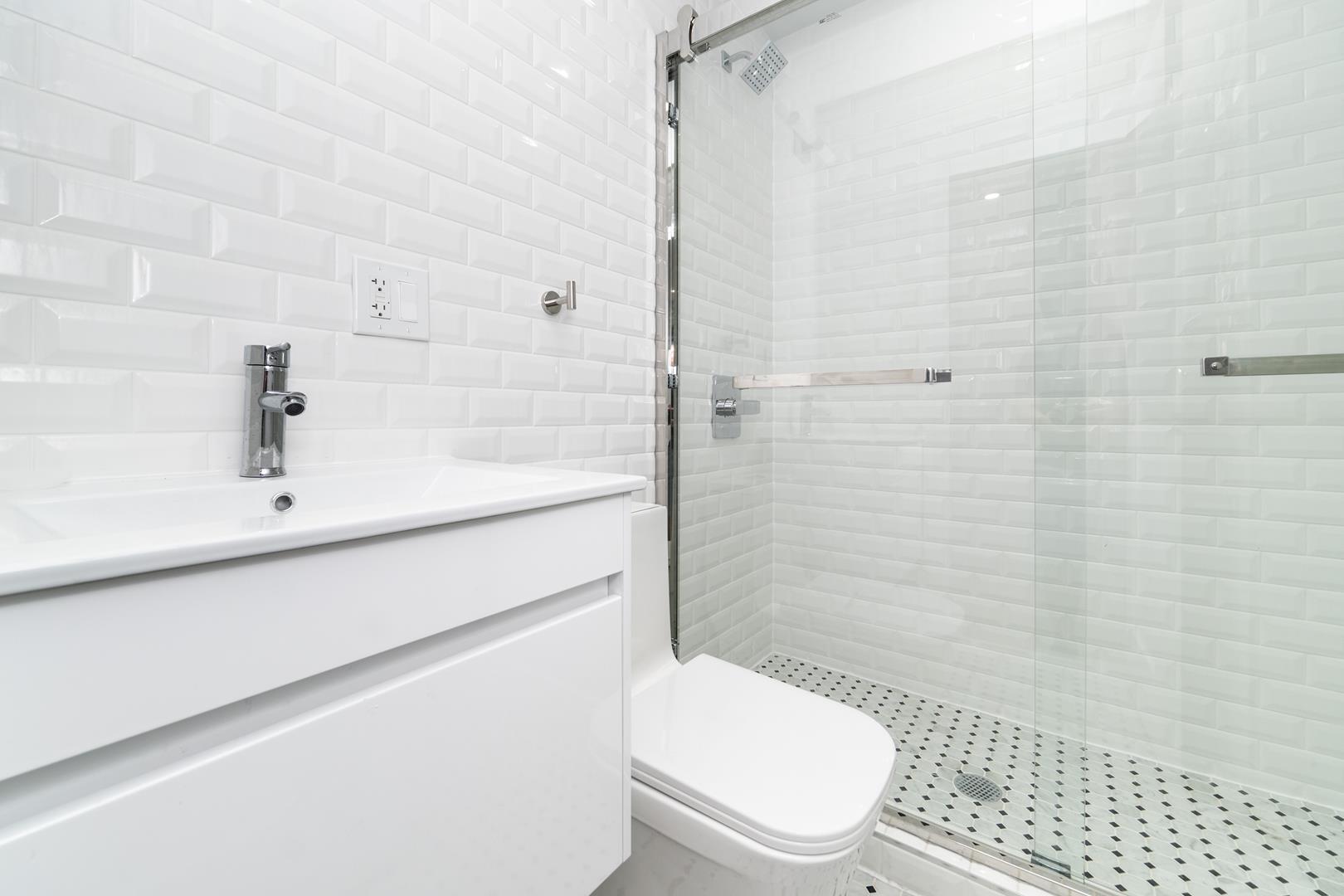 152 Thompson Street, Apt 1-E