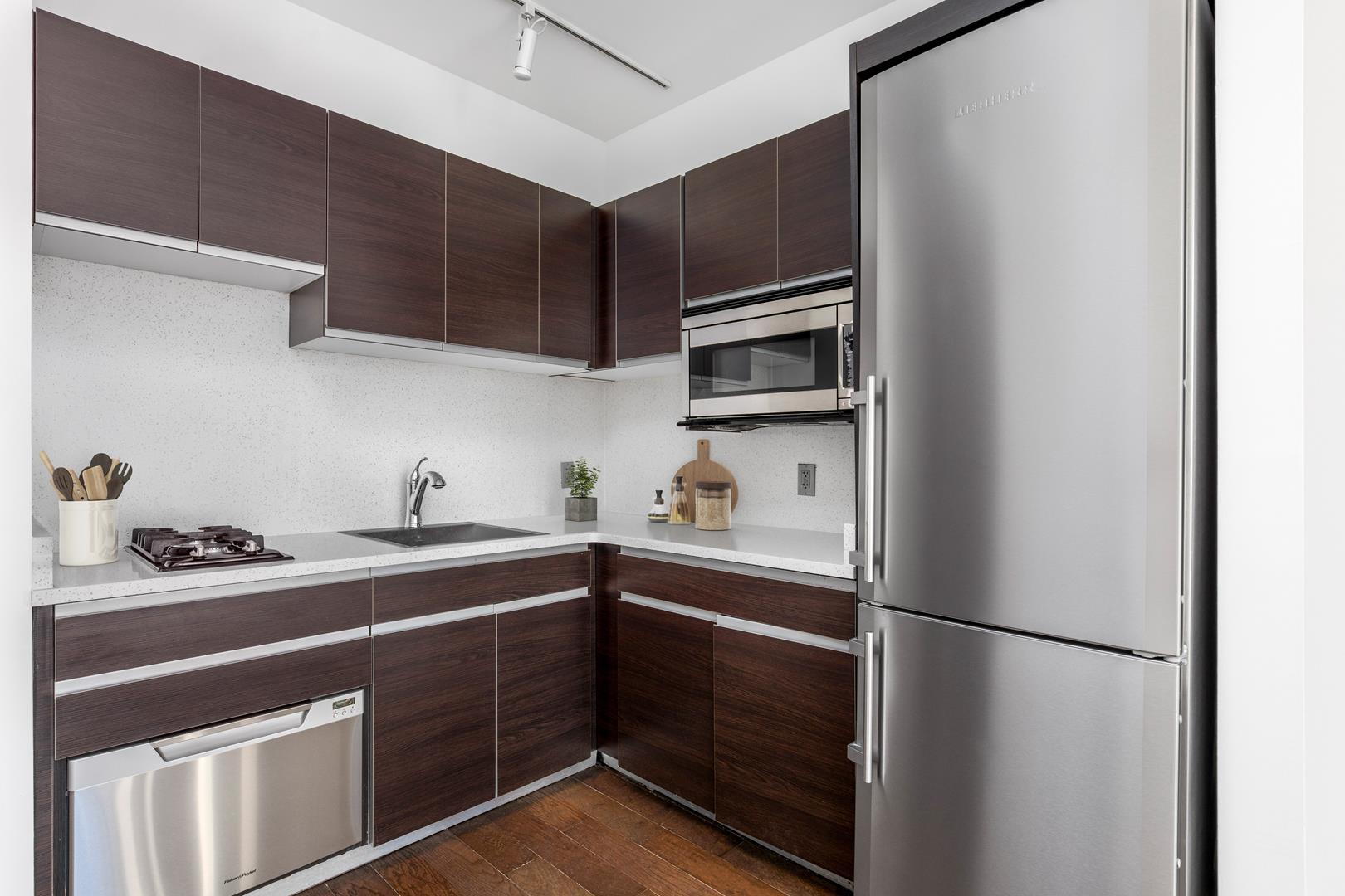 116 John Street, Apt 3105
