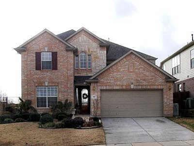 3901 Kenwood Dr