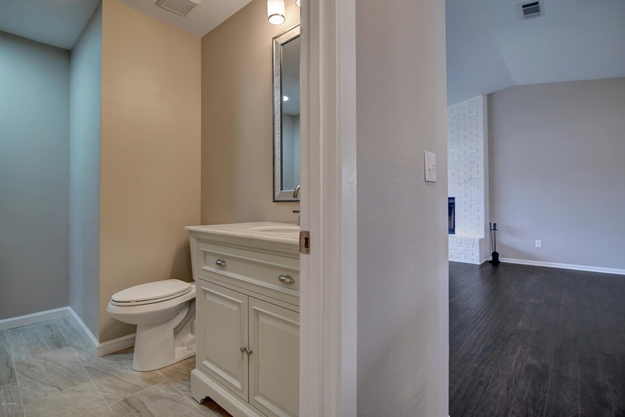 106 E Sonata Circle