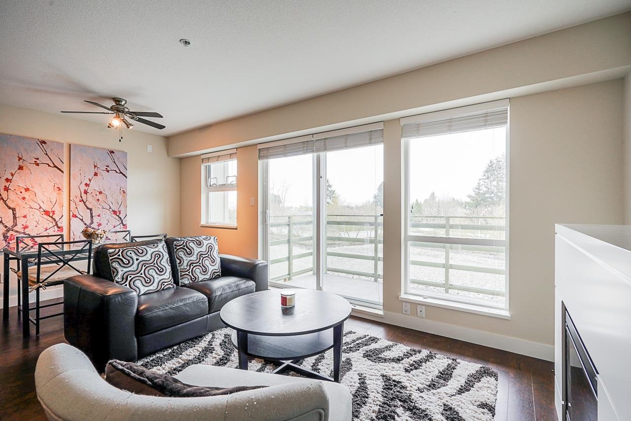 308-15735 Croydon Dr