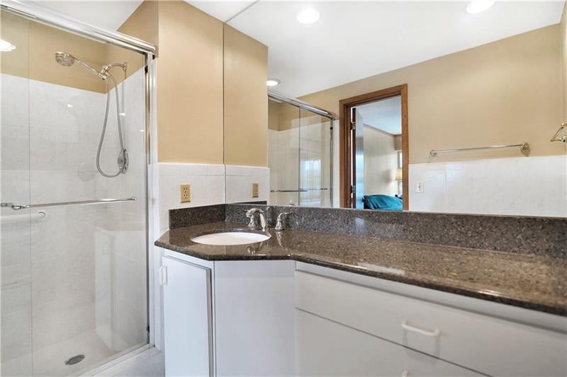 818 SE 4th St Unit #204