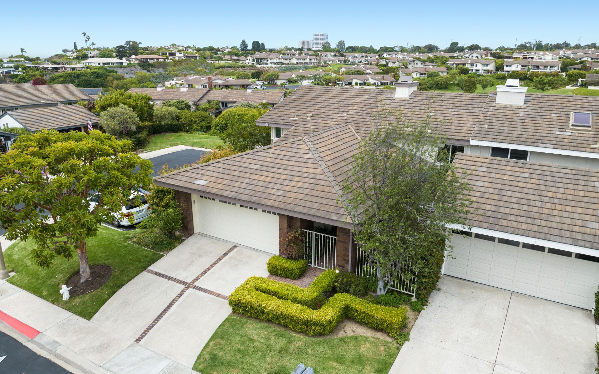 7 White Water Drive