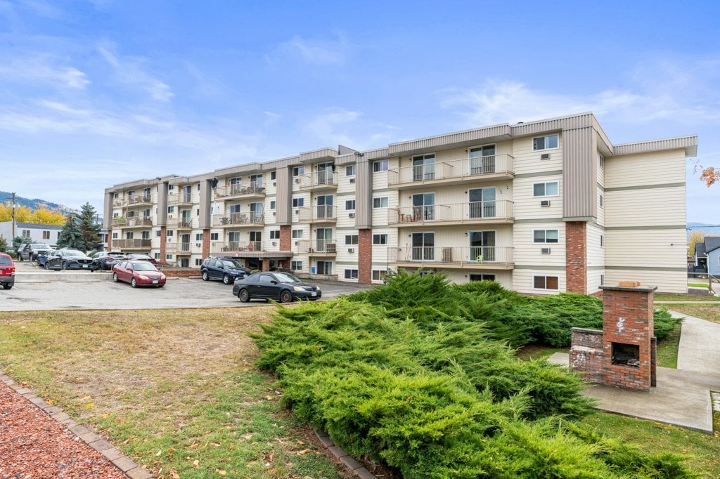 318-3304 35 Ave