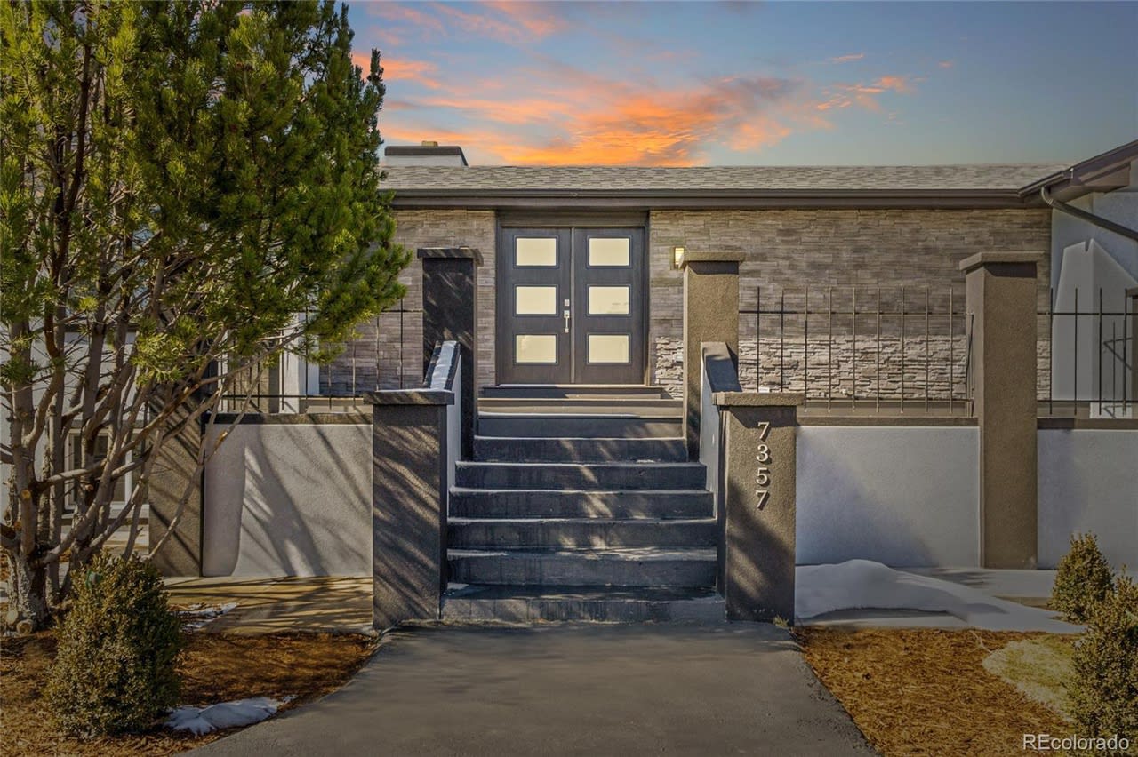 7357 S Ireland Cir