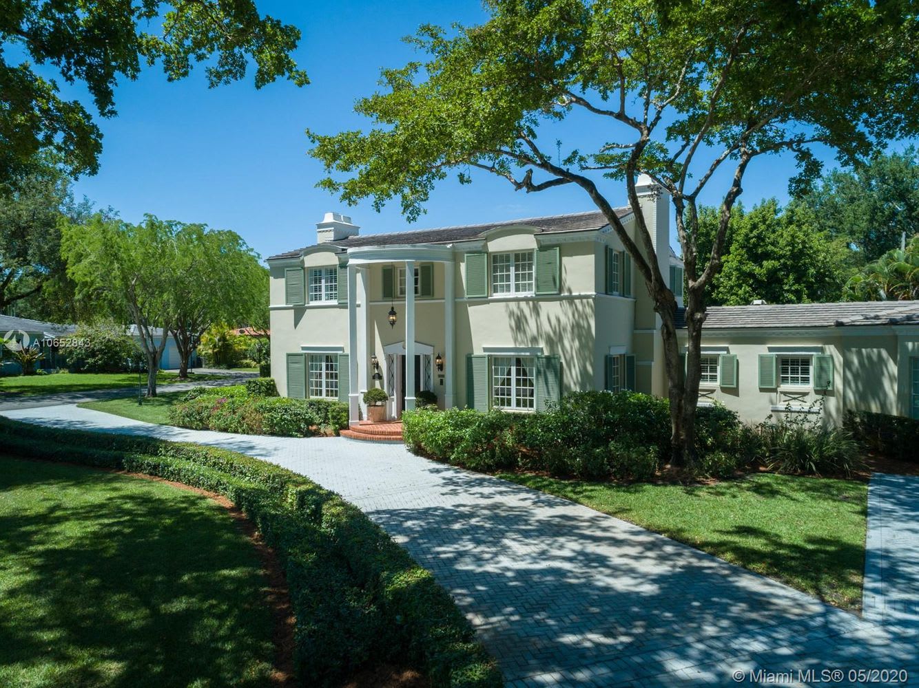 3310 Alhambra Cir