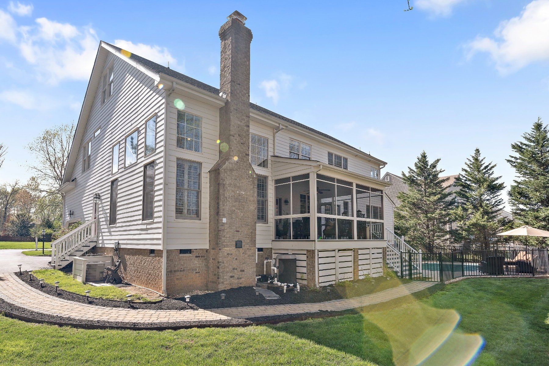 3731 Riverdowns North Drive