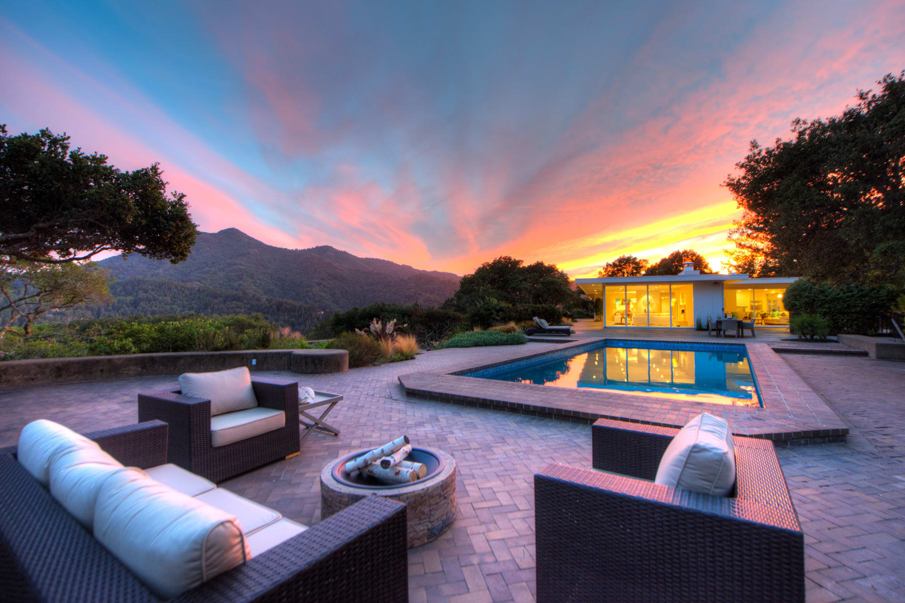 100 Rock Road