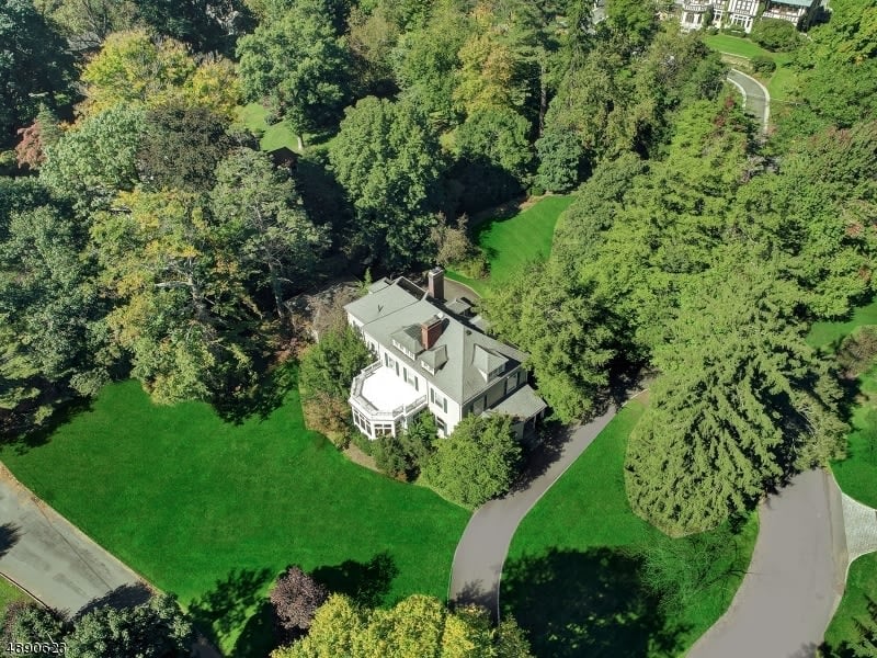 94 Knollwood Rd
