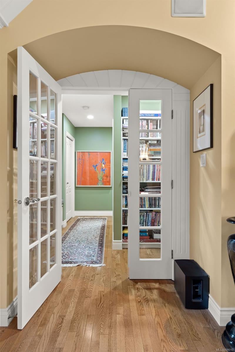4349 Kingscote Rd, Cobble Hill