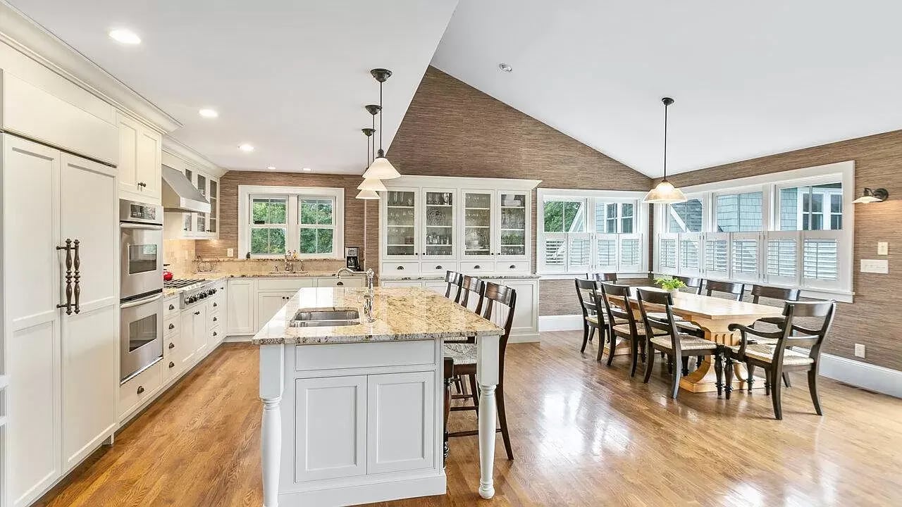 105 Orono Orchard Rd N