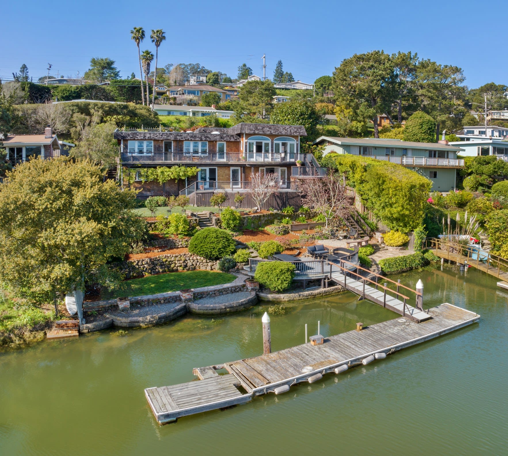 Waterfront Living in Strawberry