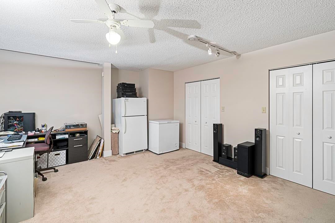 203 W 18th St