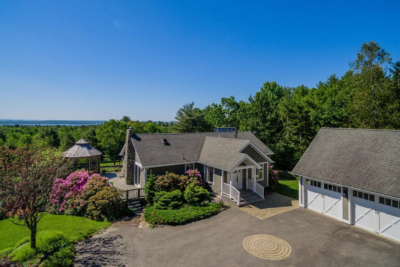 Home for Sale – 49 Nelson Road Road, Northport Maine