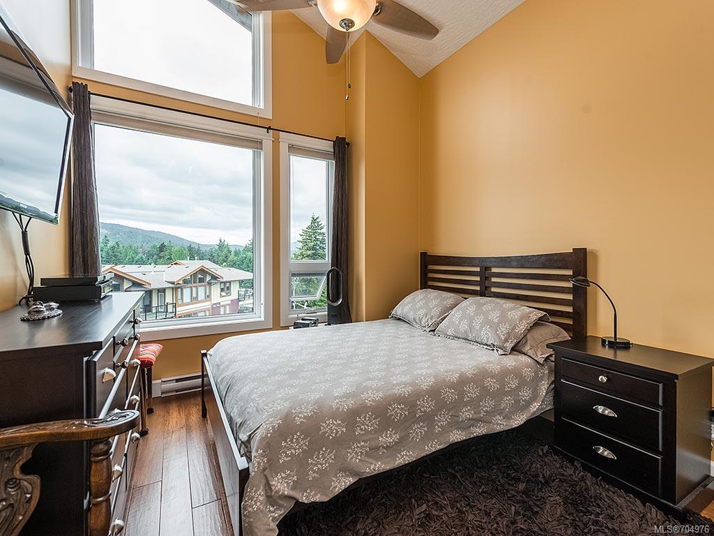 403-3210 Jacklin Rd