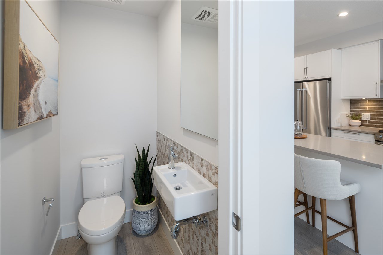 23-70 Seaview Dr