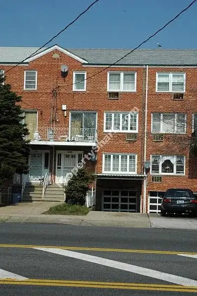 1355 Remsen Ave