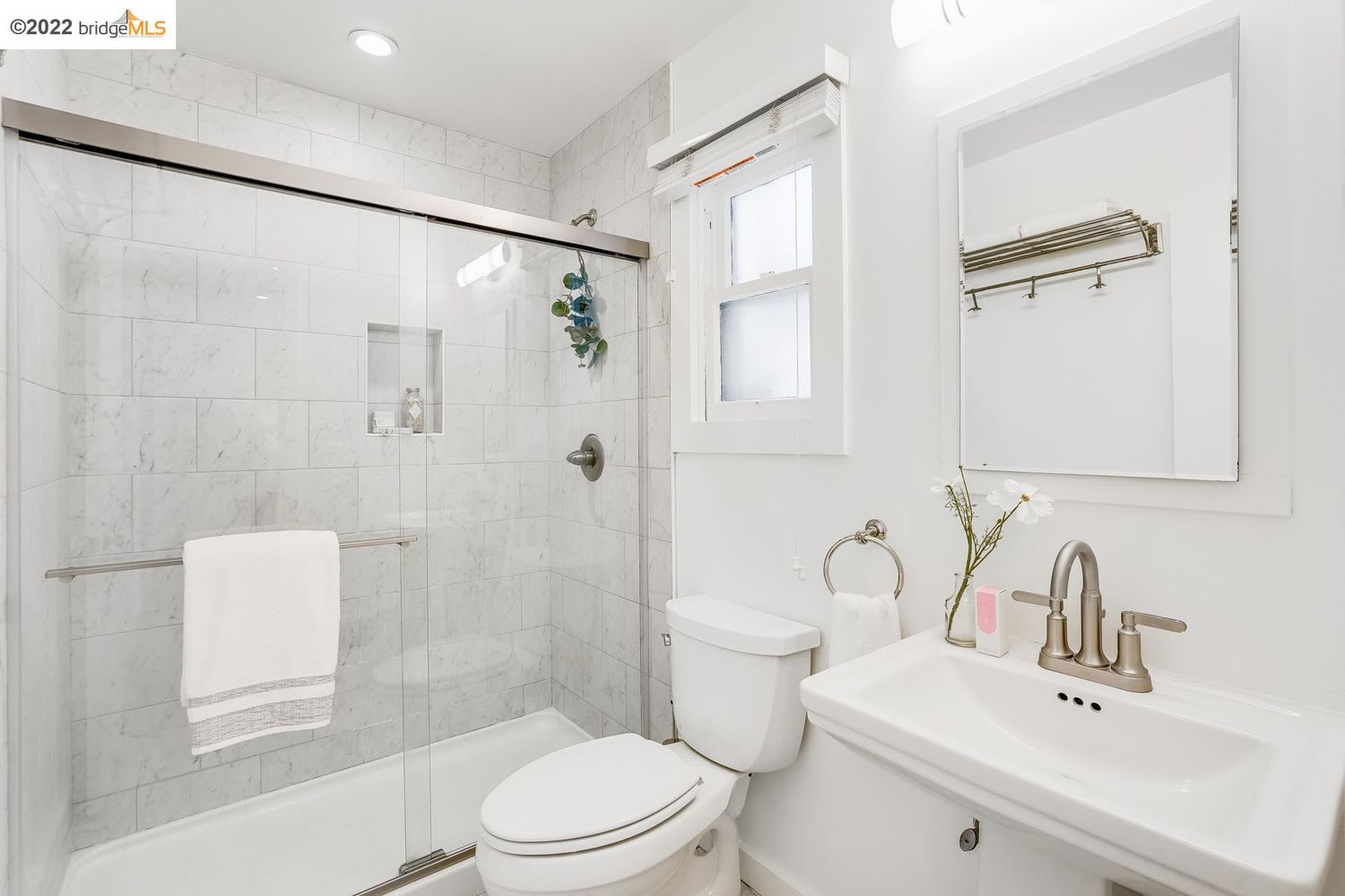 1170 S Van Vess Ave Unit: 2
