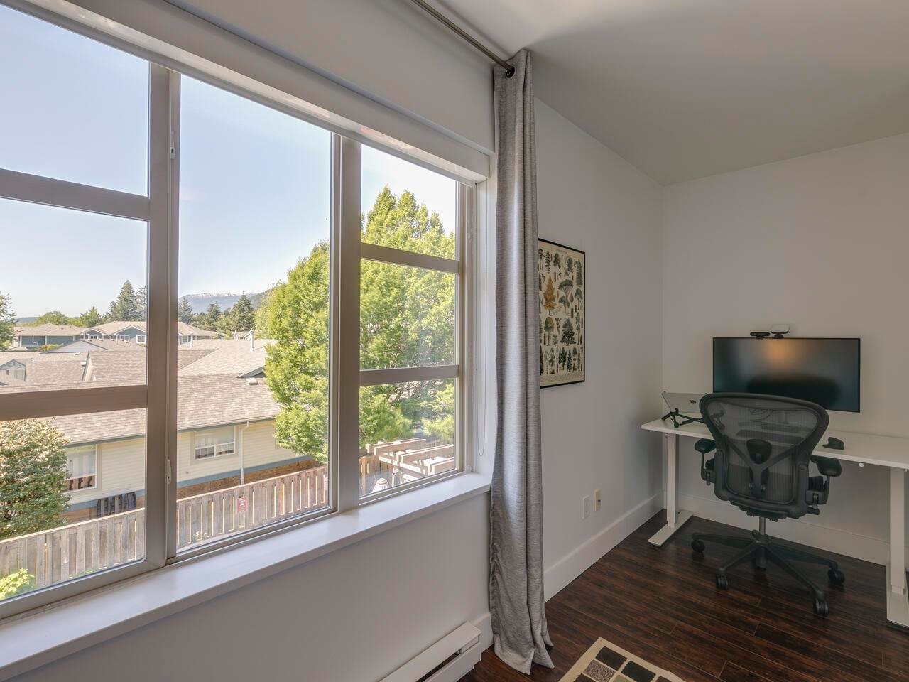 1196 Village Green Wy
