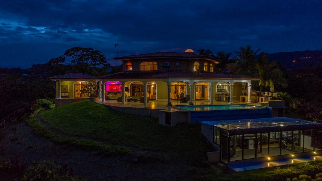 Waterfall Coffee Estate Villa, Atenas, Alajuela