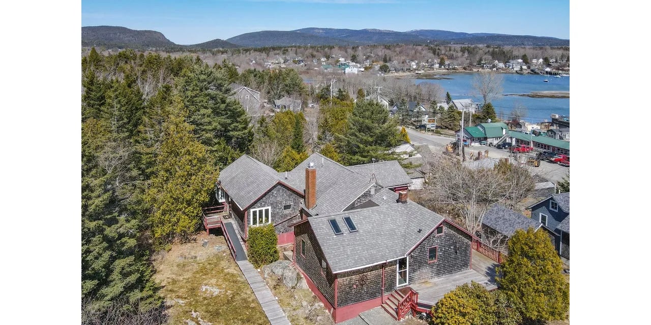 New Listing! 442 Main Street, Southwest Harbor, ME 04679 – $875,000
