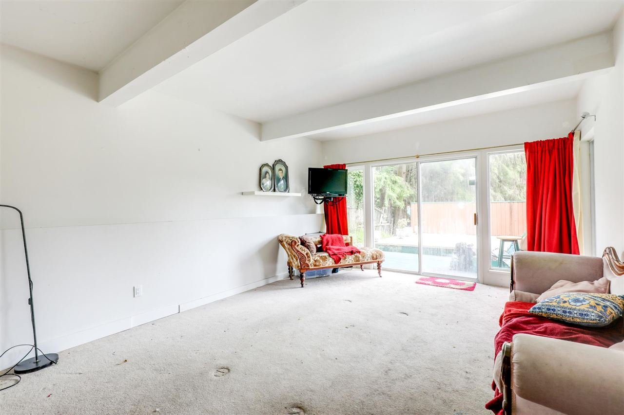 2497 Panorama Dr