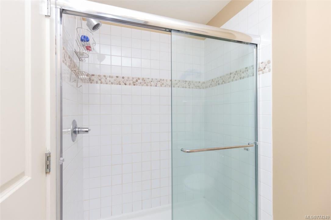 B106-201 Nursery Hill Dr, View Royal