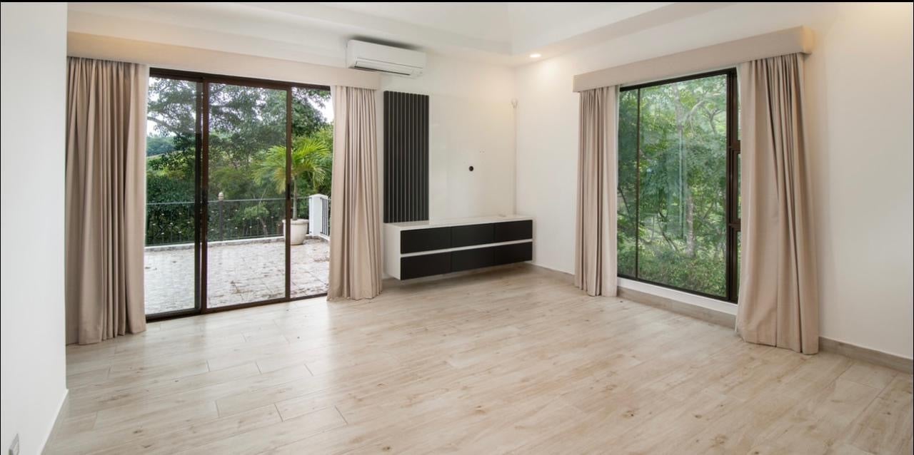 Grand View Luxury Home, Ciudad Colon, San Jose