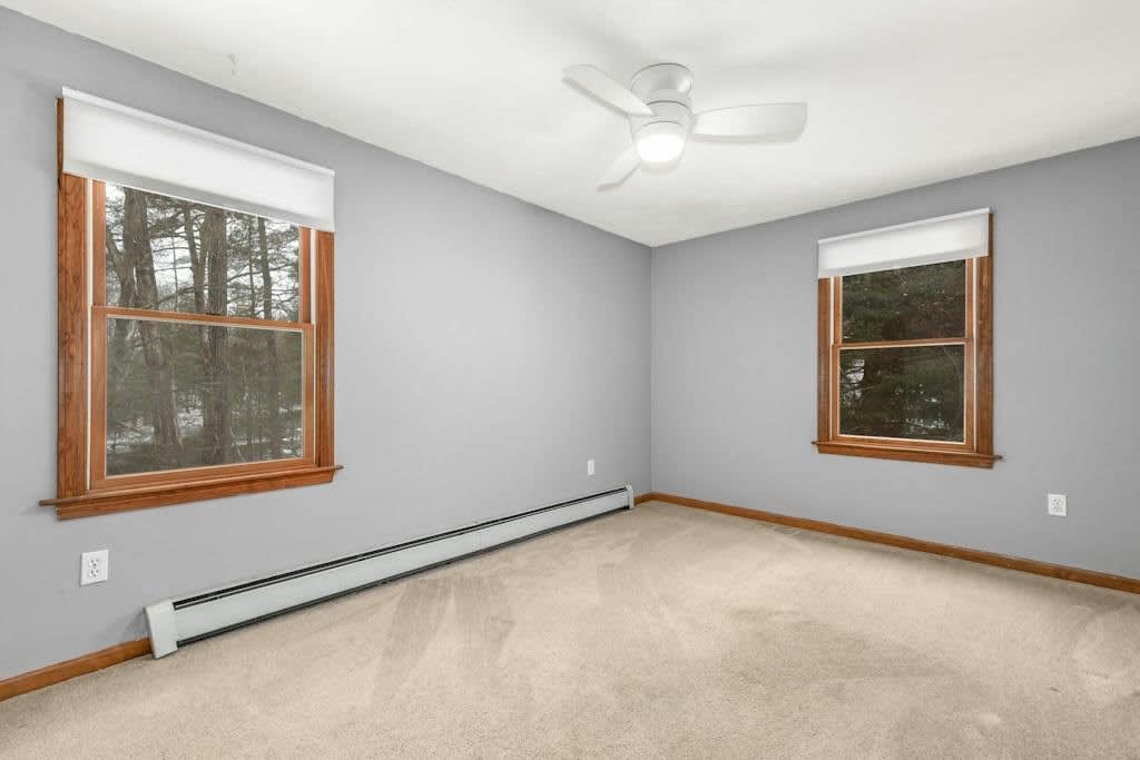 1010 Flat Hill Rd
