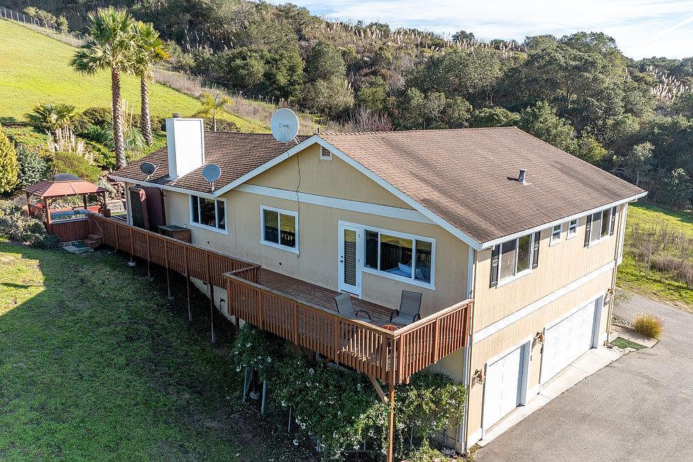 129 Live Oak Rd