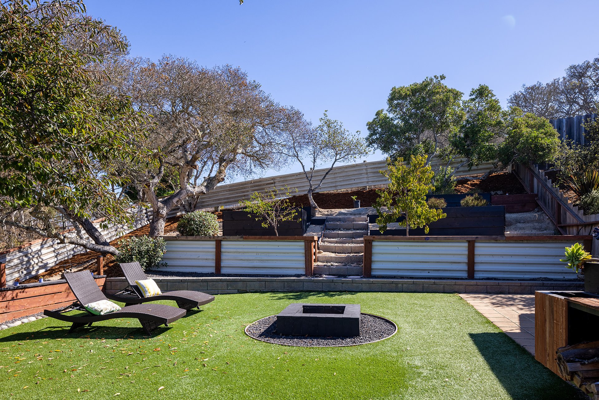 Sunny Outdoor Living - 23 Seca Place