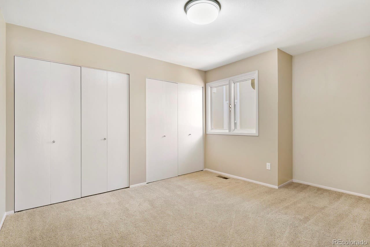 24 Scott Dr